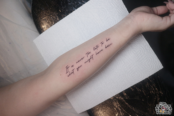 名古屋　タトゥー　女性